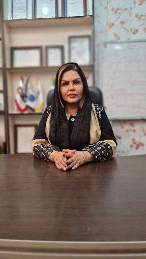 ۳. آموزشگاه برنامه نویسی کد مرکزی