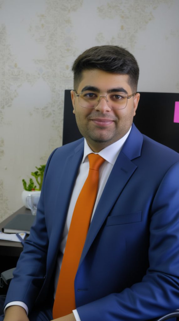 علی فاتحی مدیر فاتحی اسکول