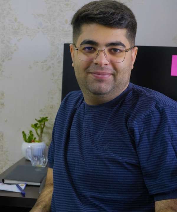 علی فاتحی موسس فاتحی اسکول